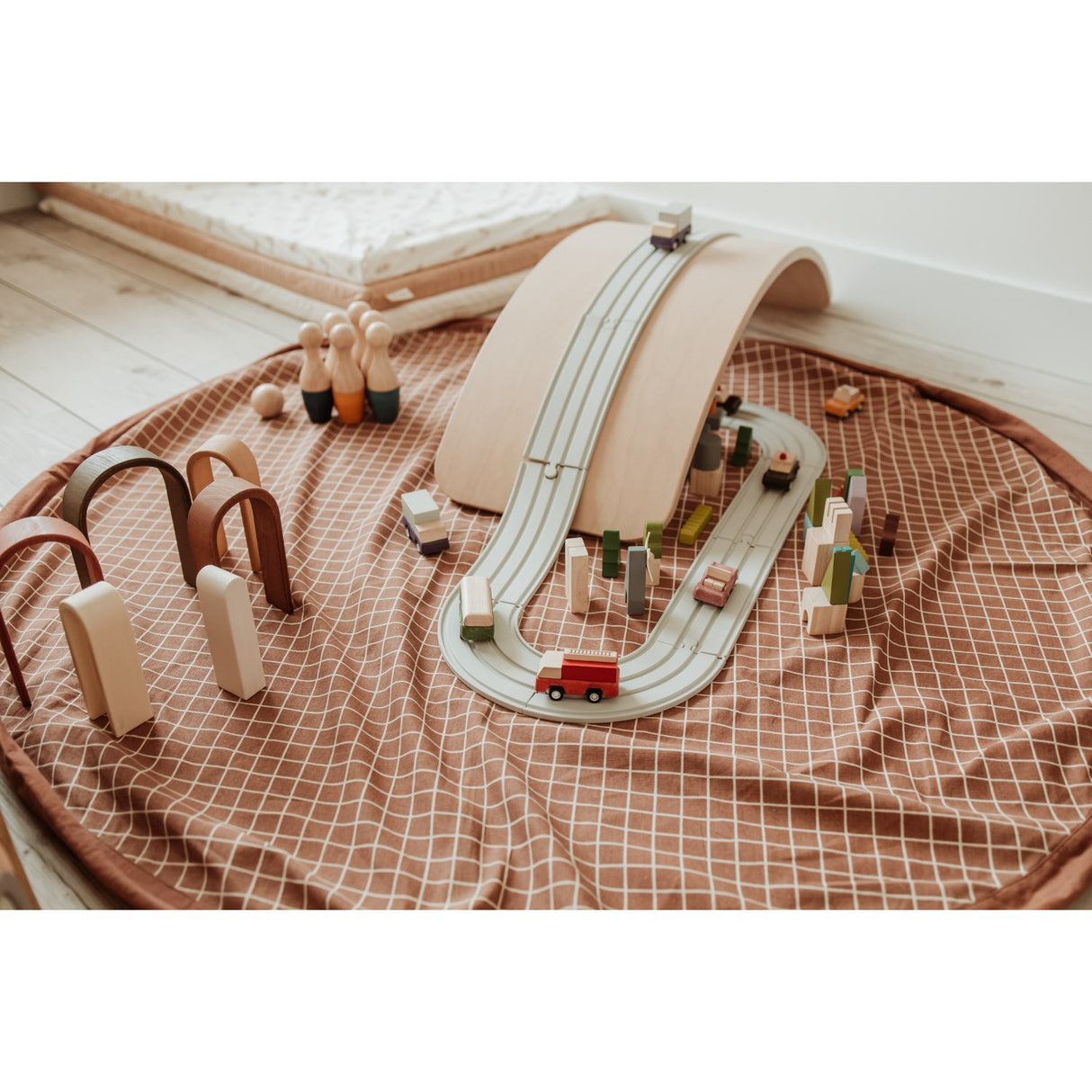 Play&Go Organic Grid Brown 2-in-1 Legetæppe