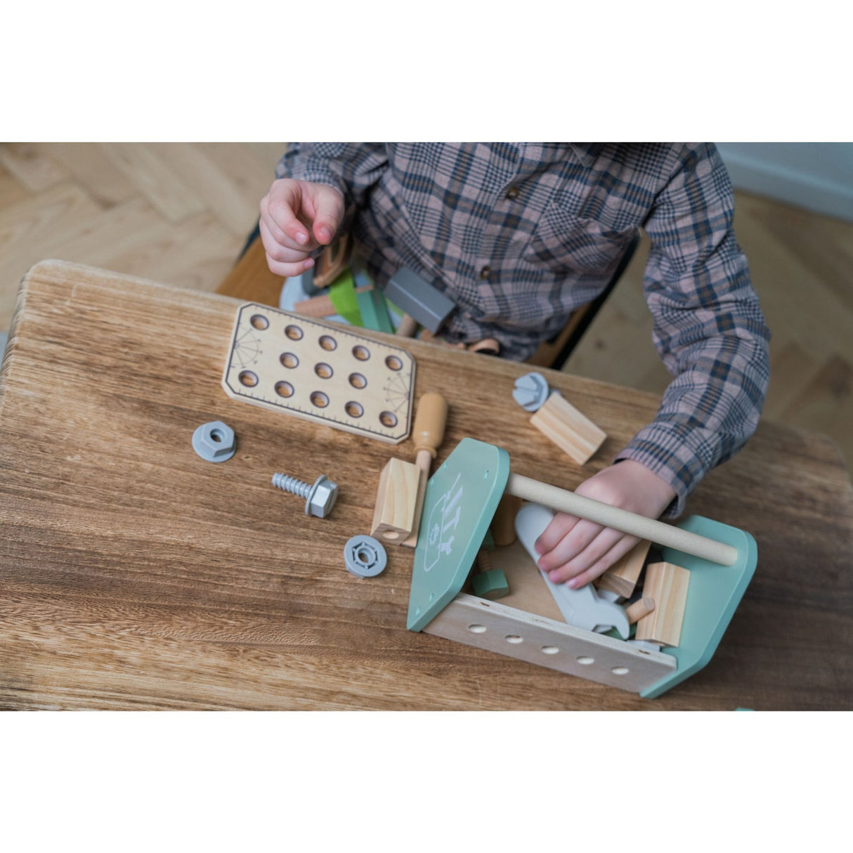 Dantoy Værktøjskasse Træ I Gaveæske 26 Dele