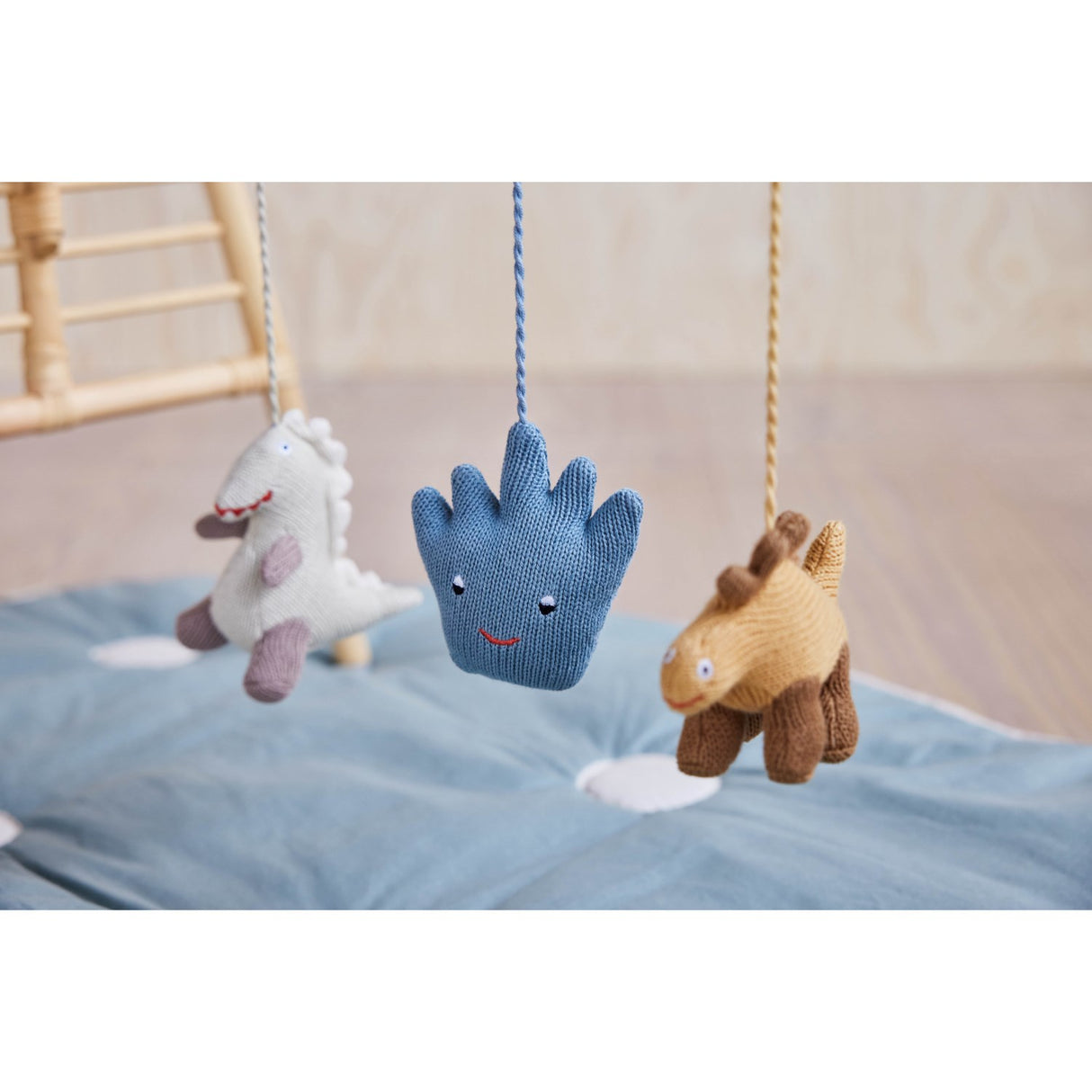 OYOY Beige/Saffron/Aqua Blue Dino Aktivitetslegetøj