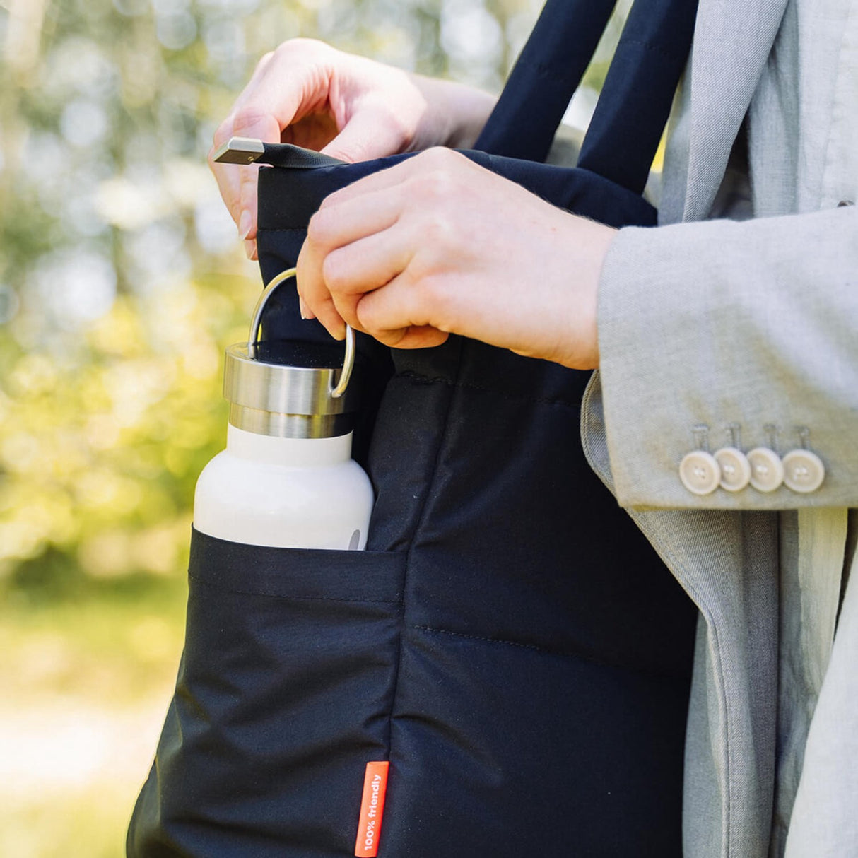 DonebyDeer Sort Quiltet Pusle Tote Bag