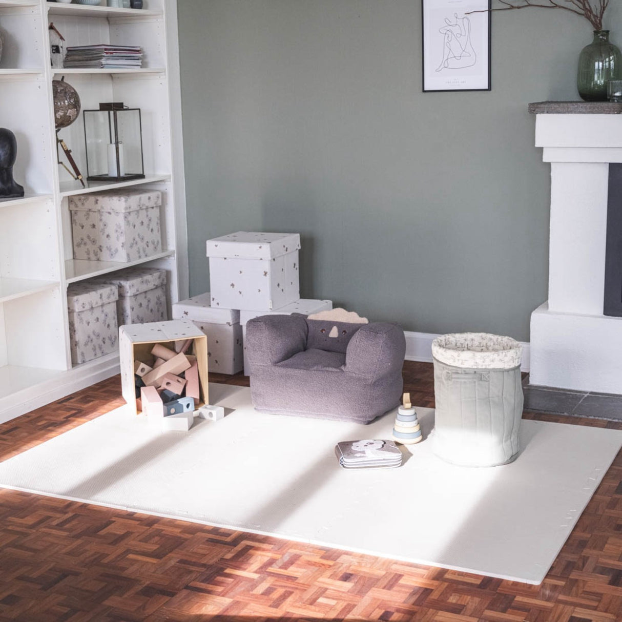 That's Mine Dino Anja Stol