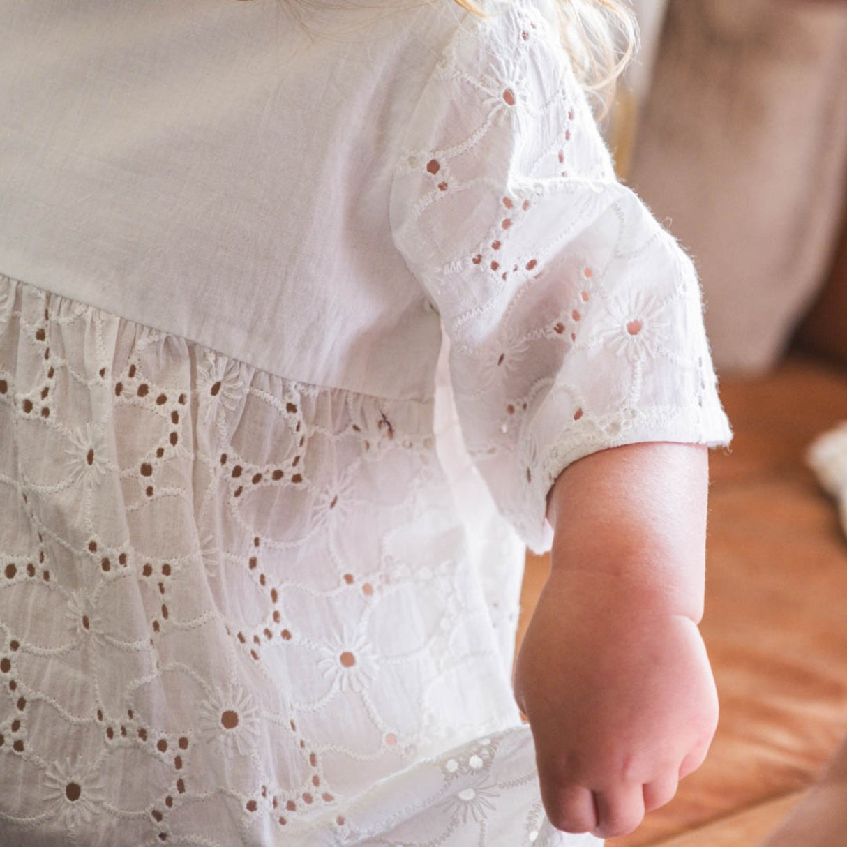 That's Mine Brilliant White Ilia Kjole