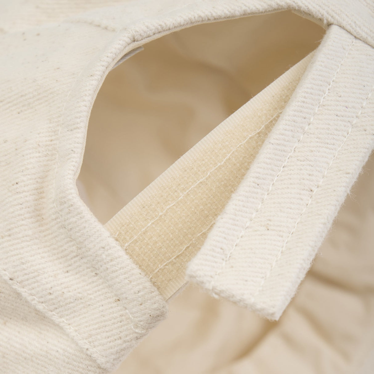 Huttelihut Irish Cream Kasket Hør Denim