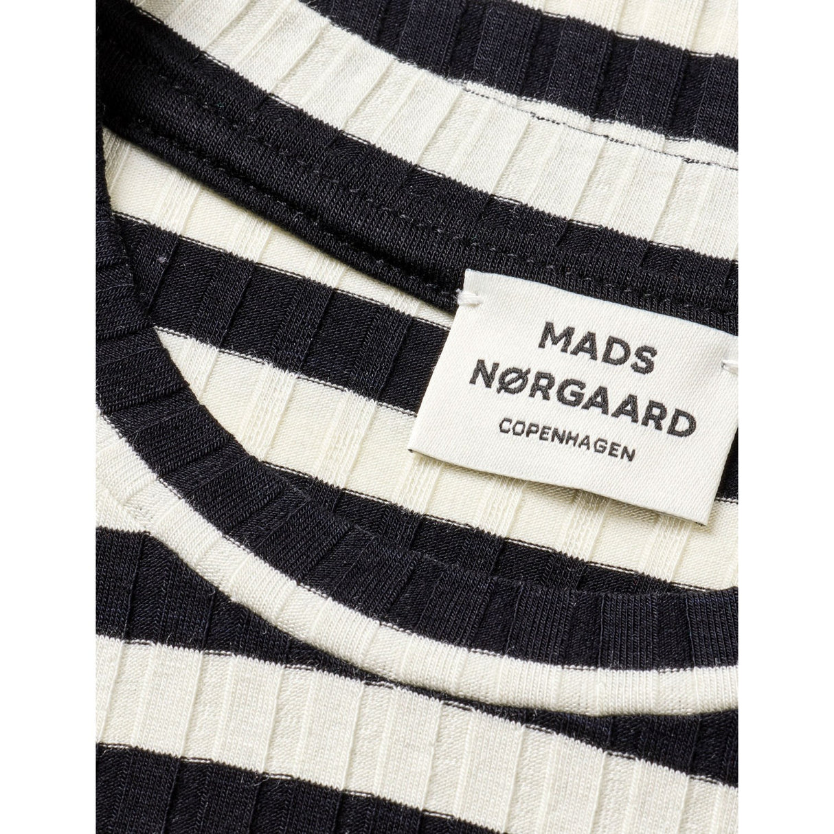 Mads Nørgaard Sort/Vanilla Ice 5X5 Classic Stripe Tuviana Tee