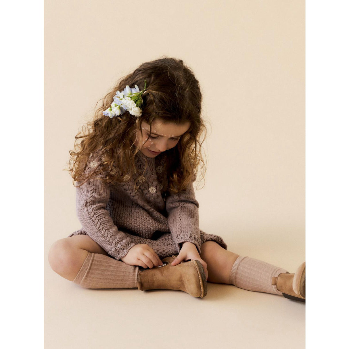 Lil'Atelier Etherea Brianna Strik Kjole