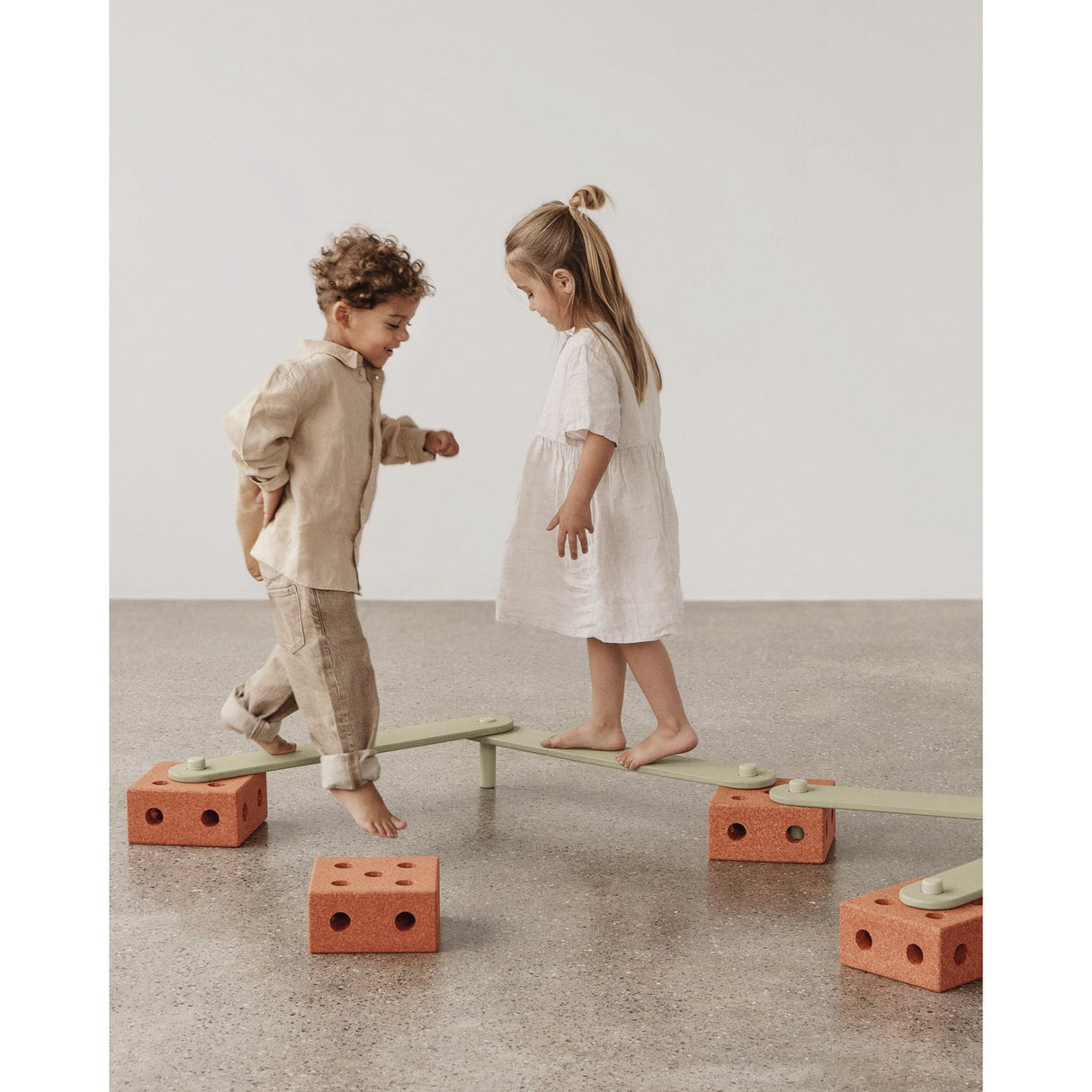 MODU Balancebane Burnt Orange / Dusty Green