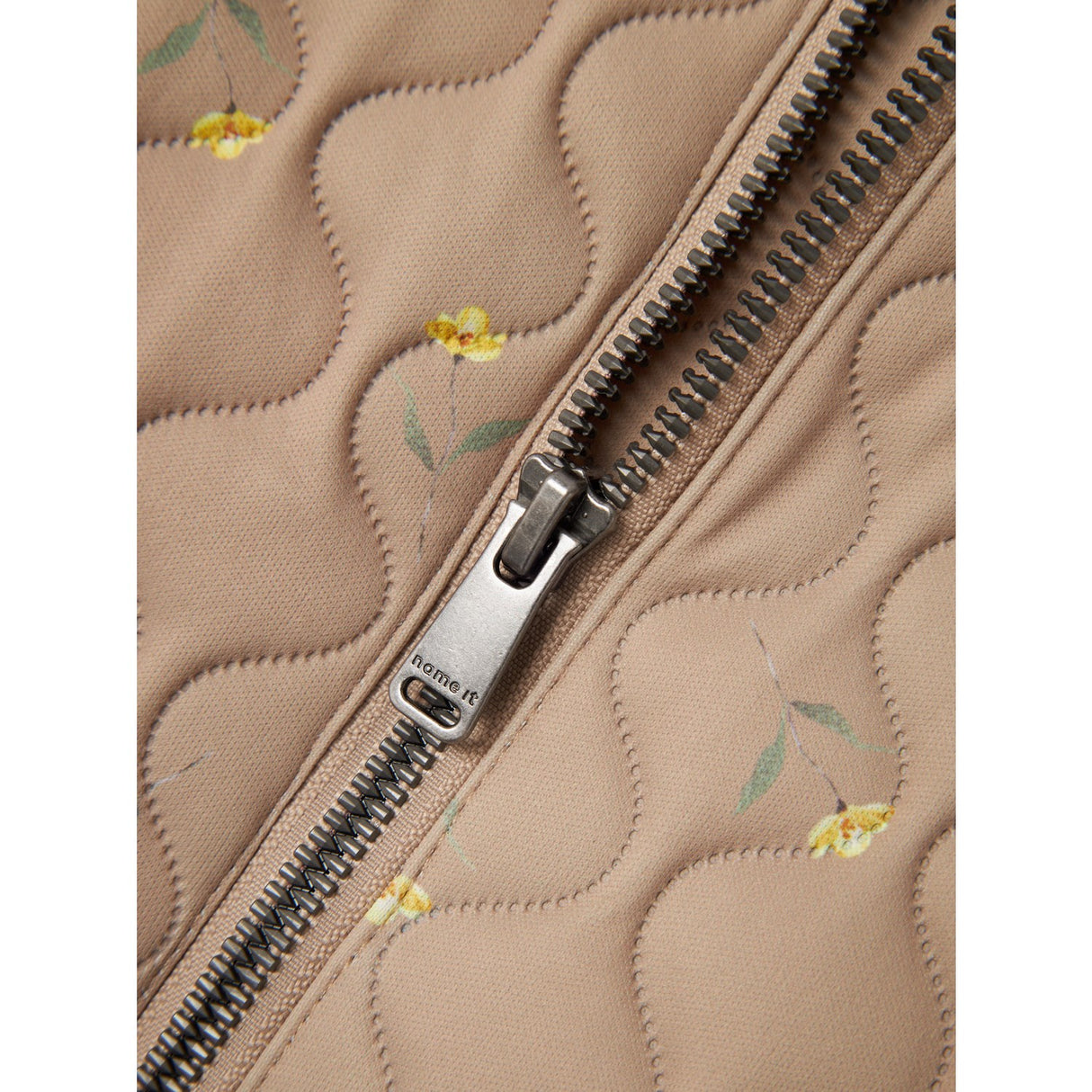 Name It Light Taupe Flower Moon Quiltet Sæt AOP Fo