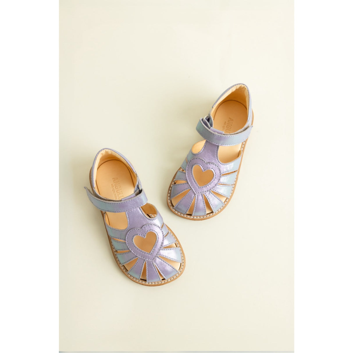 Angulus Iridescent Lilac Shine Hjertesandal Med Velcrolukning