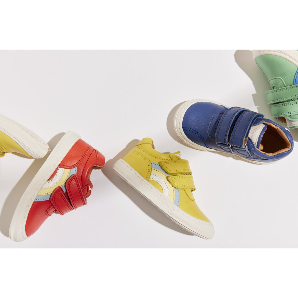 Bisgaard Deep Blue Rainbow Low Velcro Sko