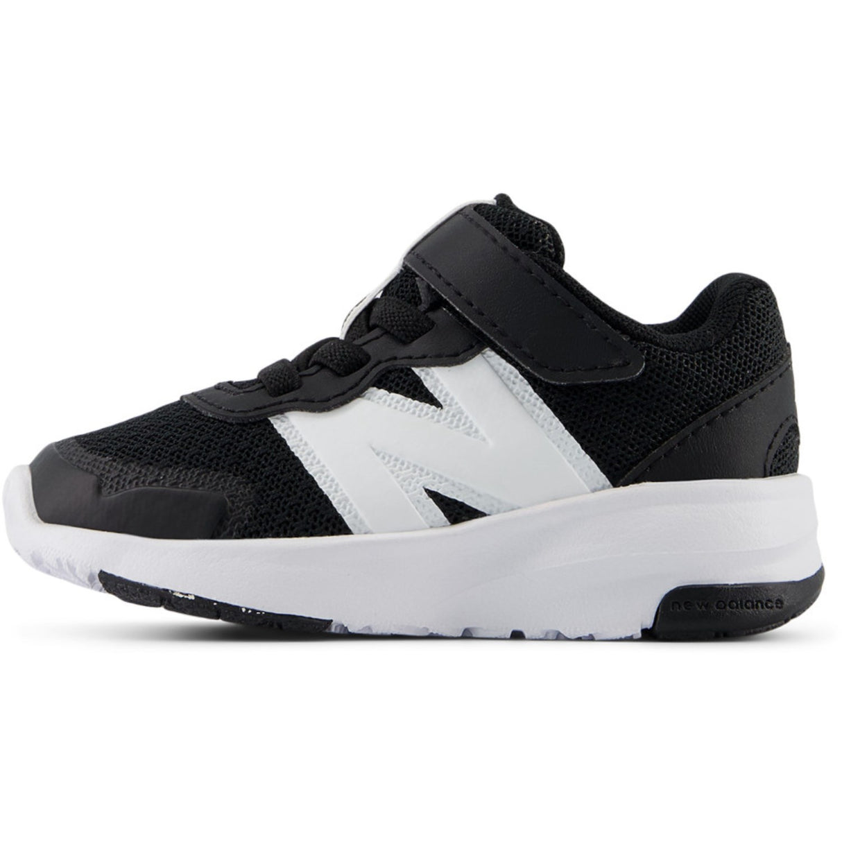 New Balance Black FreshFoam 578 Kids Bungee Lace Med Top Strop