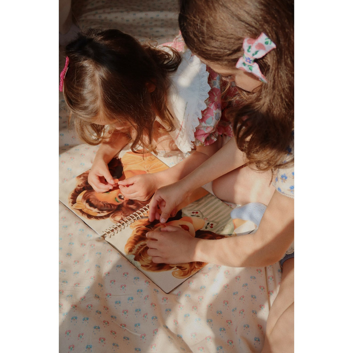 Konges Sløjd Blush Glam Me Up Klistermærke Bog