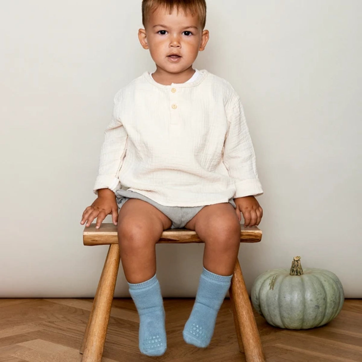 Gobabygo Dusty Blue Non Slip Strømper Organic Bomuld