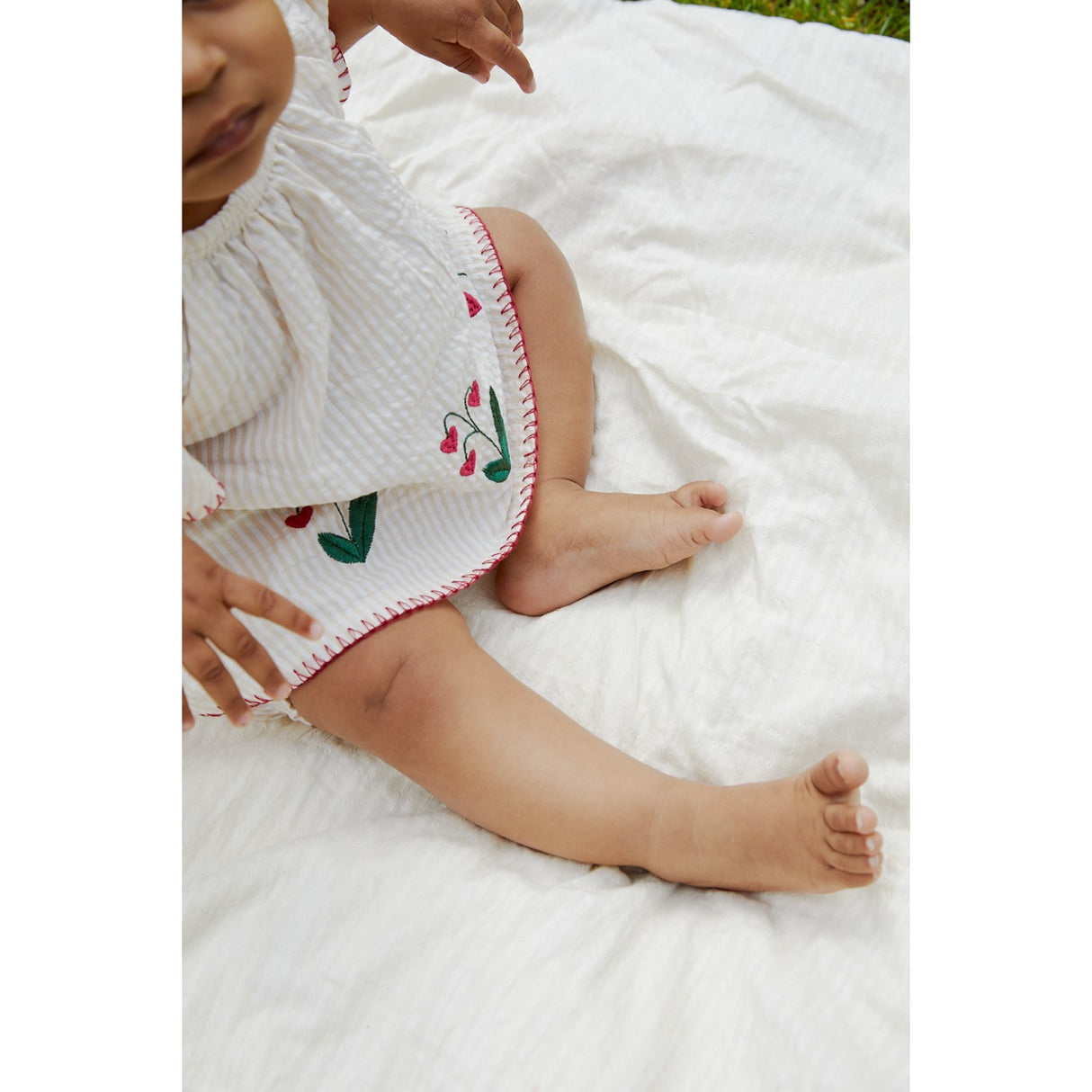 COPENHAGEN COLORS Dusty Rose W Cream Stripe W. Berry Seersucker Baby Sæt W. Embroidery