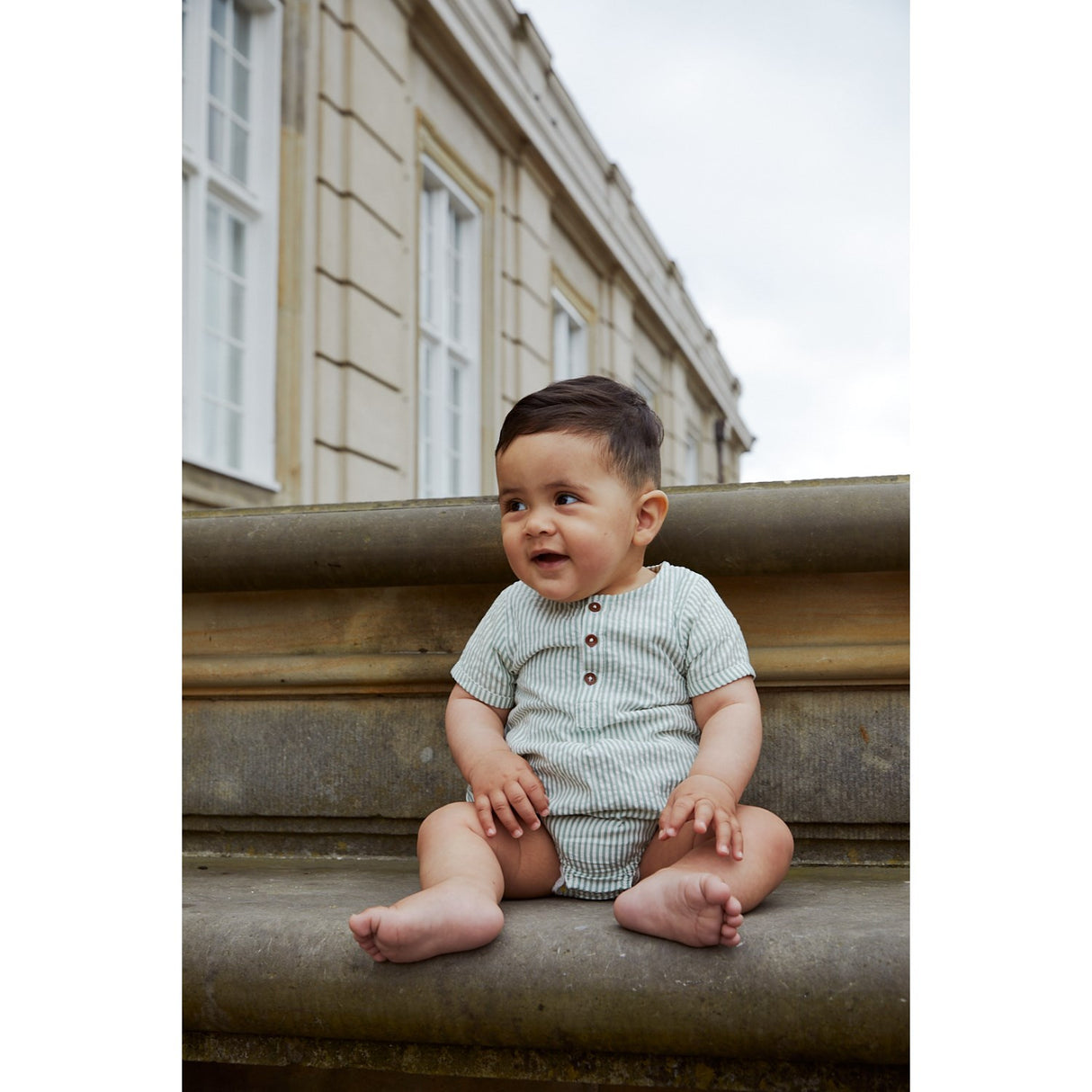 COPENHAGEN COLORS Green W Cream Stripe Seersucker Romper W. Ærmer