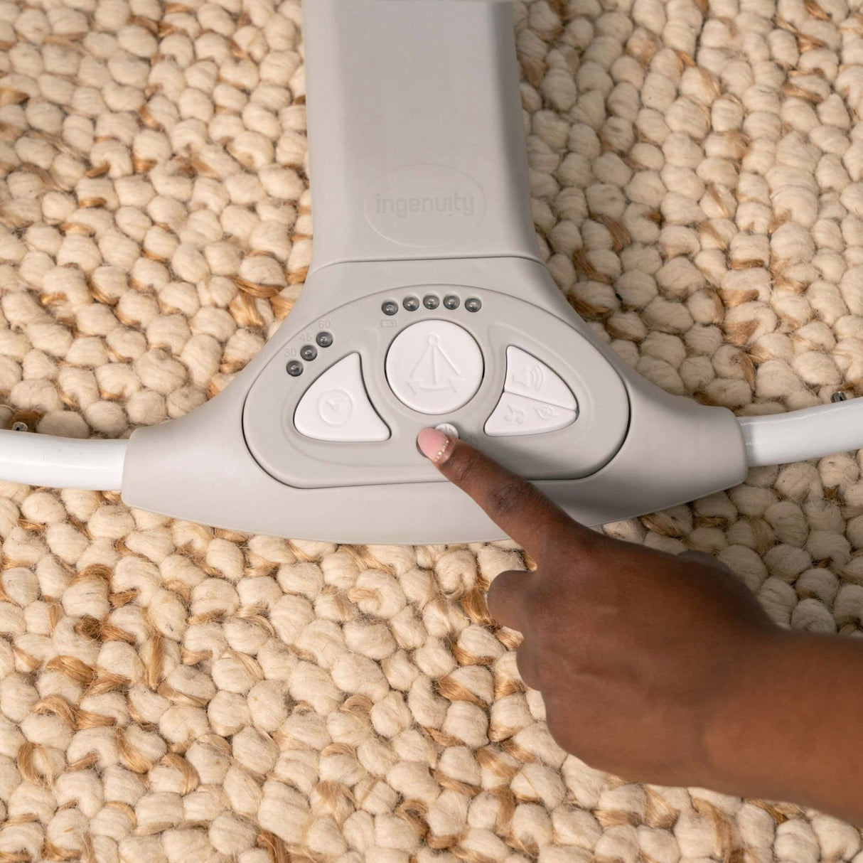 Ingenuity Chambray Swing 'N Go Portable Swing™ Skråstol