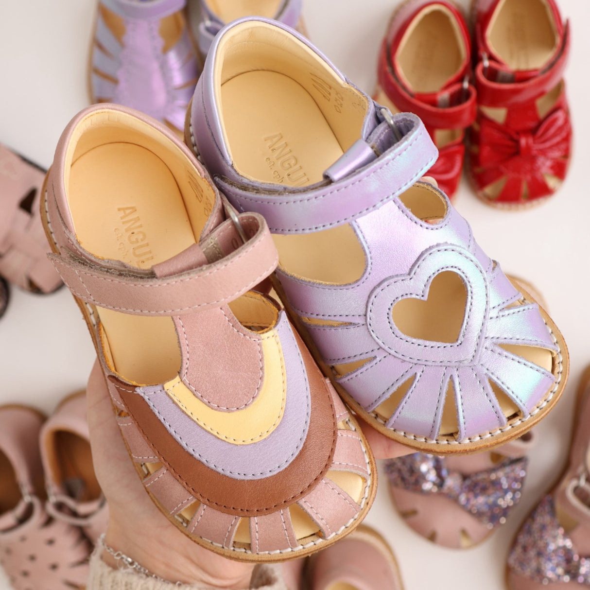 Angulus Iridescent Lilac Shine Hjertesandal Med Velcrolukning