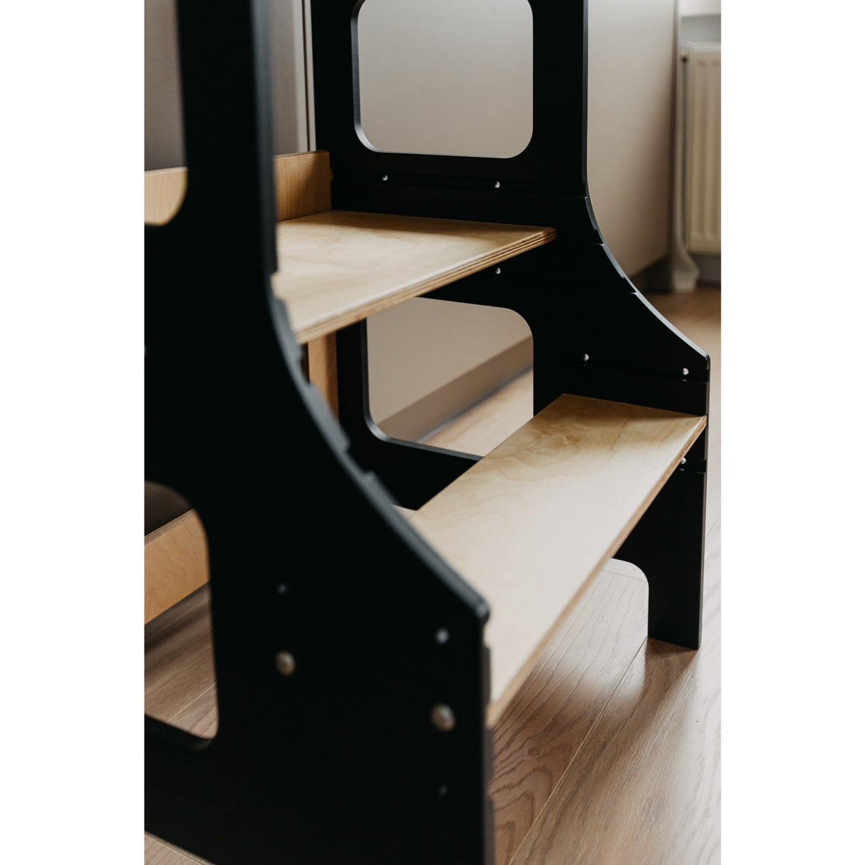 Duck Woodworks Læringstårn Justerbart Black