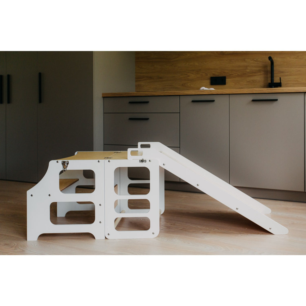 Duck Woodworks Læringstårn m. Rutsjebane White