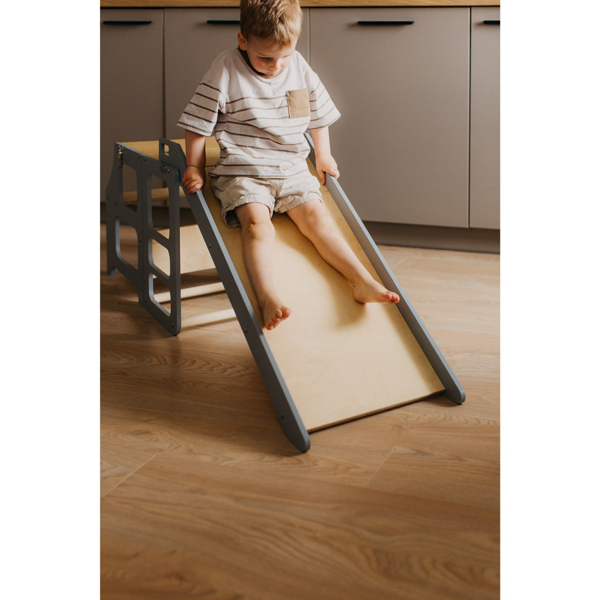 Duck Woodworks Læringstårn m. Rutsjebane Grey