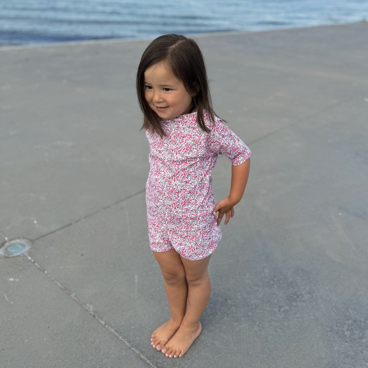 Petit Crabe Wiltshire Bud Luna Boatneck Uv-T-shirt S/S - Lavet af Liberty© Stof