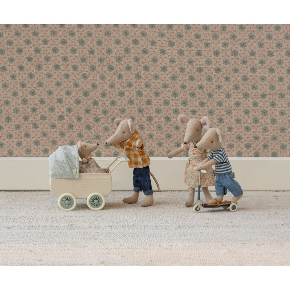 Maileg Barnevogn Med Baby Mus - Mint