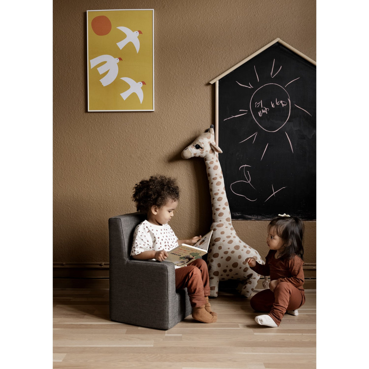 by KlipKlap Stol Brown With Sand KK Kids Stol