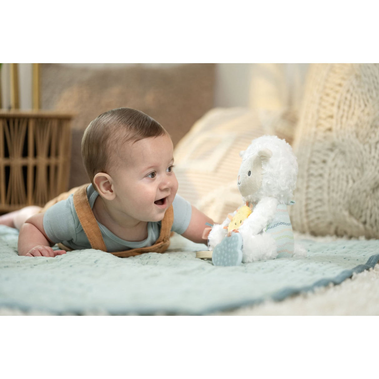 Ingenuity Sheppy™ The Sheep Calm Springs™ Plys Aktivitetslegetøj