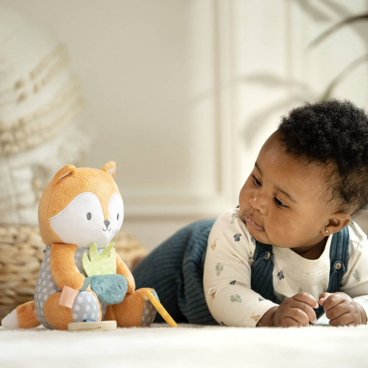 Ingenuity Kitt™ The Fox Calm Springs™ Plys Aktivitetslegetøj