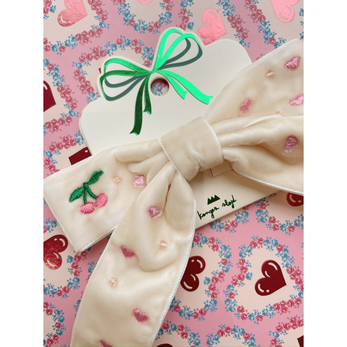 Konges Sløjd Pearled Ivory Fløjl Sløjfe Pearly Hårspænde