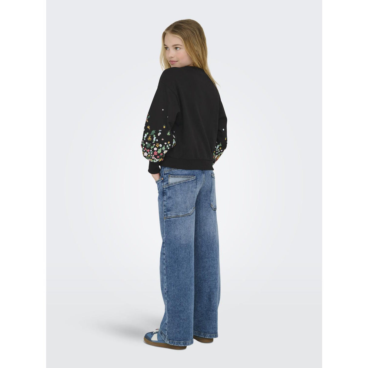 kids ONLY Black Sleeve Flower Kogbrooke L/S O-Neck Flower Swt Noos