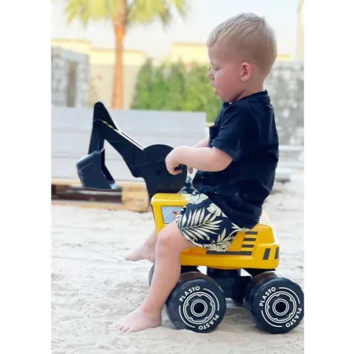 Tactic Games PLASTO Sit & Ride Gravmaskine