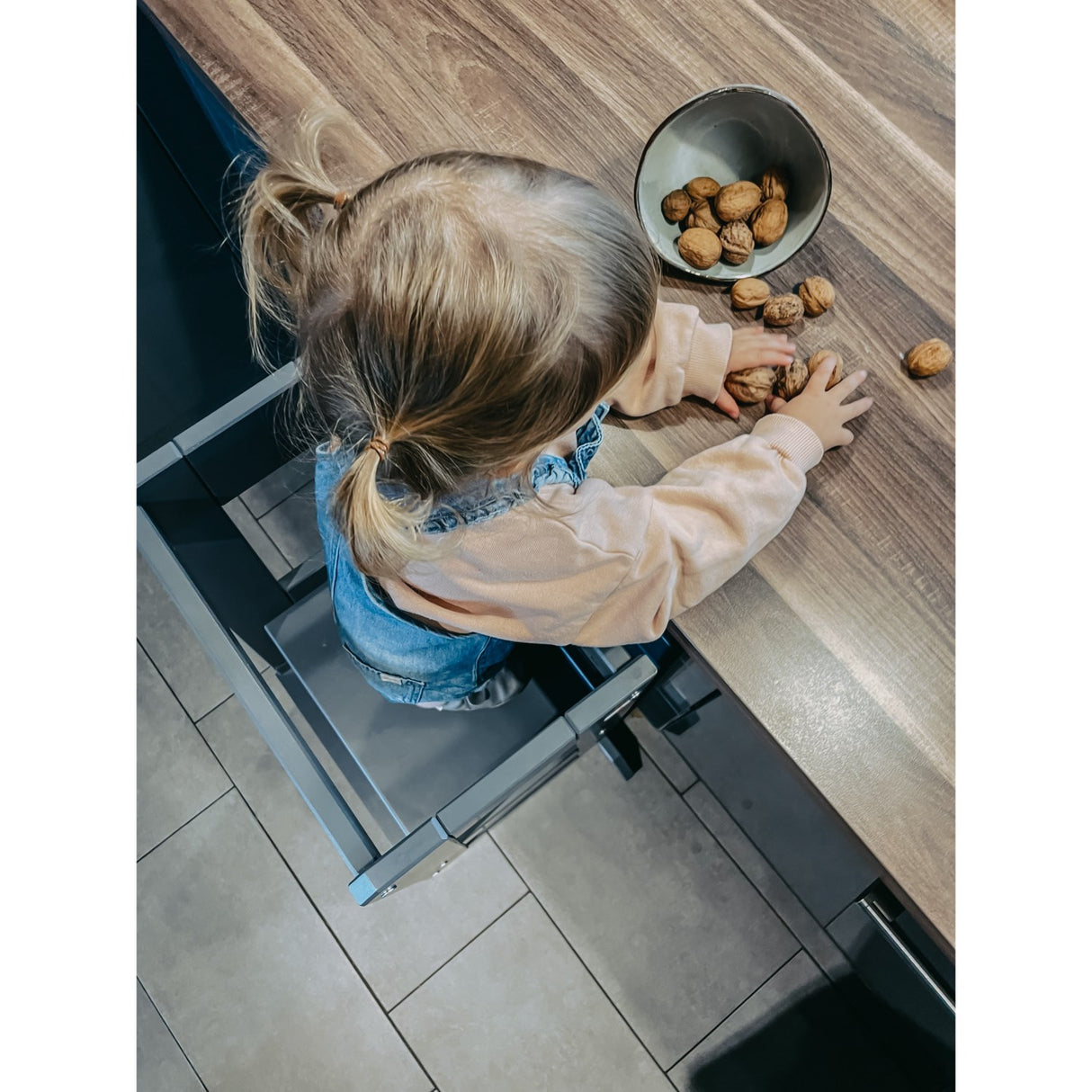 tiSsi® Grey Laquer Felix Læringstårn Massiv Bøg