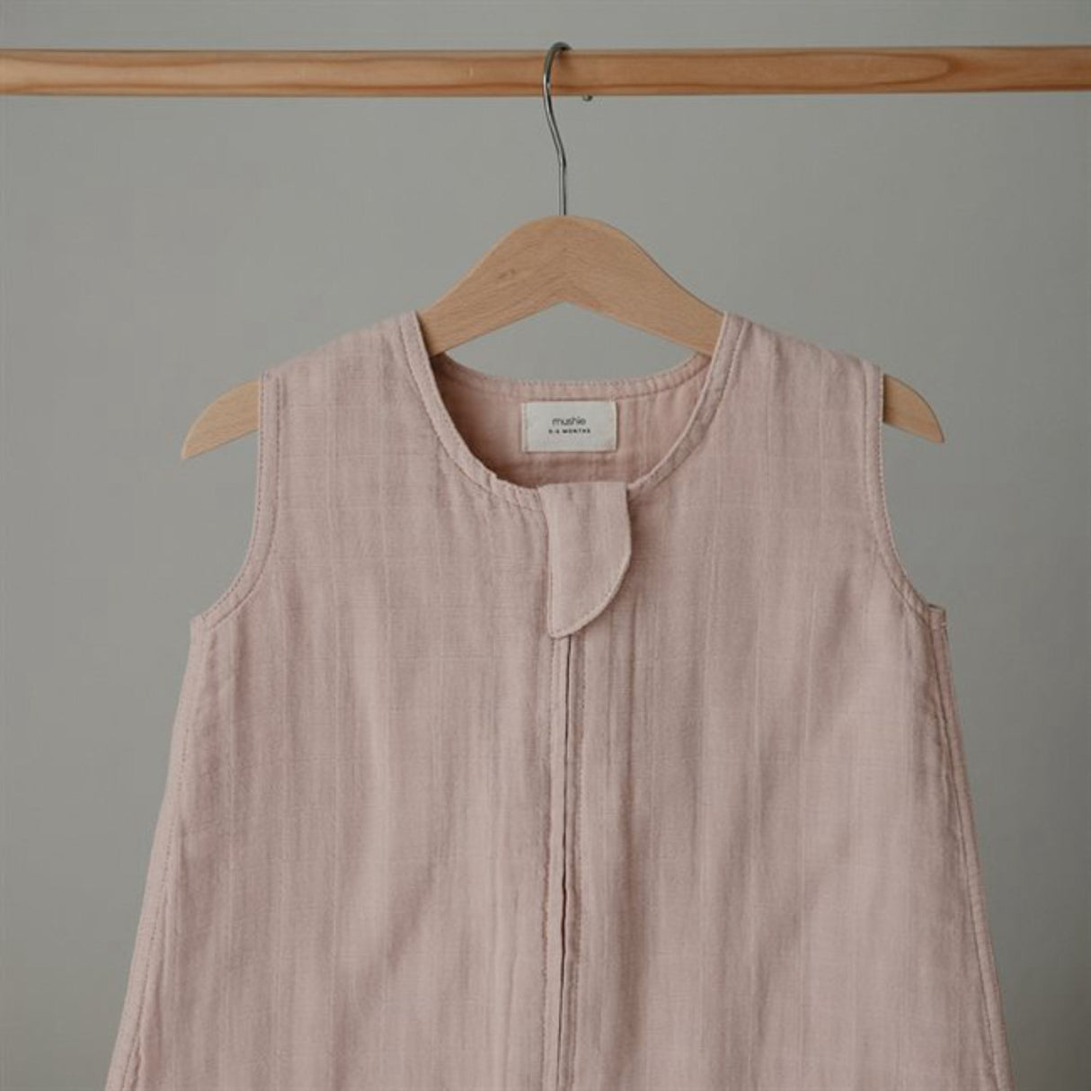 Mushie Blush Muslin Kørepose