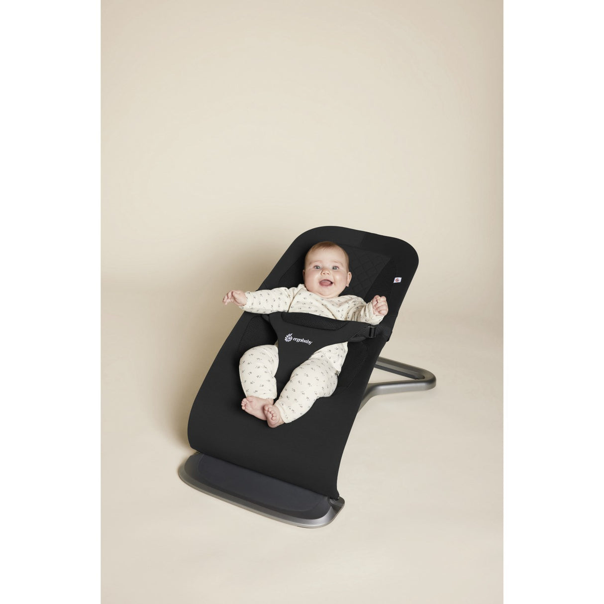 Ergobaby Onyx Black Evolve Bouncer