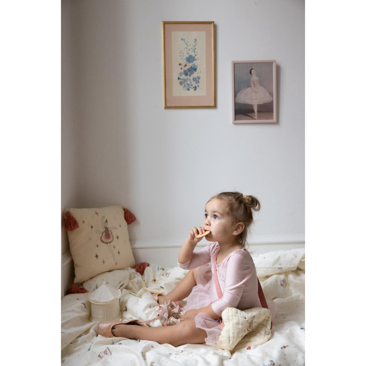 Cam Cam Copenhagen Off-White Natlampe