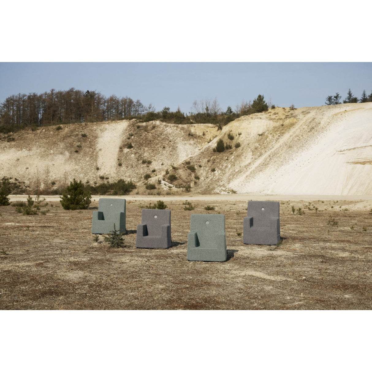 by KlipKlap Børnestol XL Dusty Green Bouclé With Light Green KK Kids Stol XL