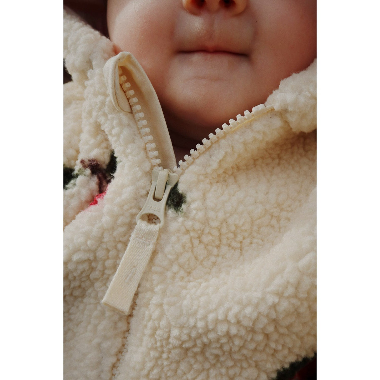 Konges Sløjd Ma Grande Cerise Jody Bamse Onesie Grs