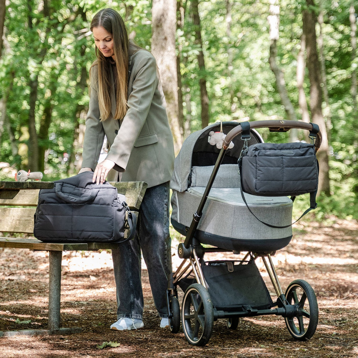 DonebyDeer Black Quiltet Barnevognstaske