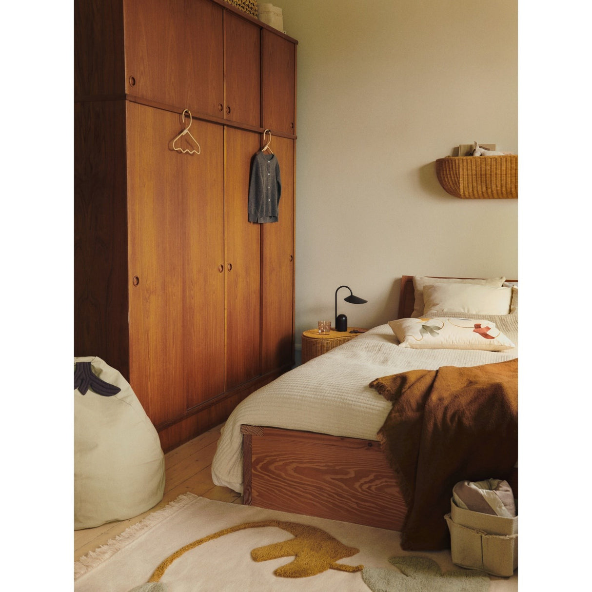 Ferm Living Multi Swif Bird Broderet Pude Rectangular