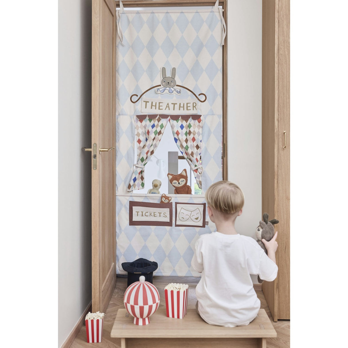 OYOY Multi Teater & Cirkus Legetøjsdør