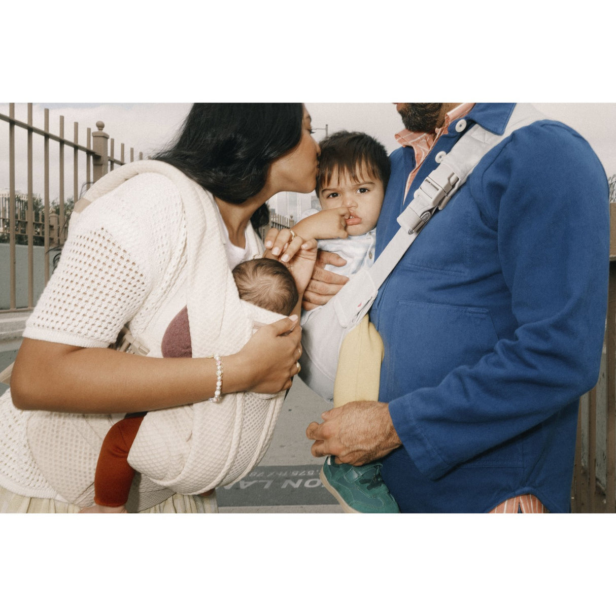 Ergobaby Pearl Grey Upsie Slynge Bæresele