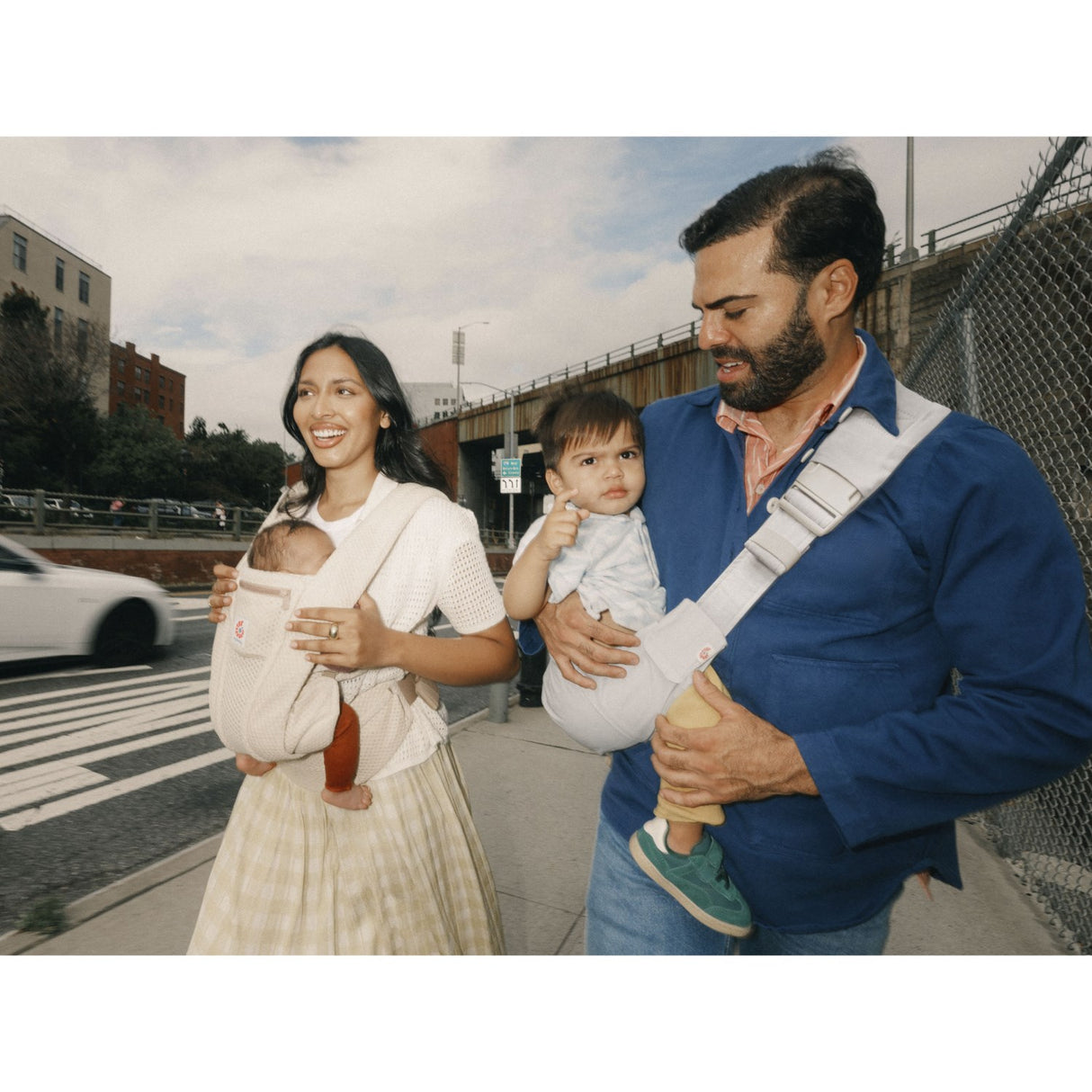 Ergobaby Pearl Grey Upsie Slynge Bæresele