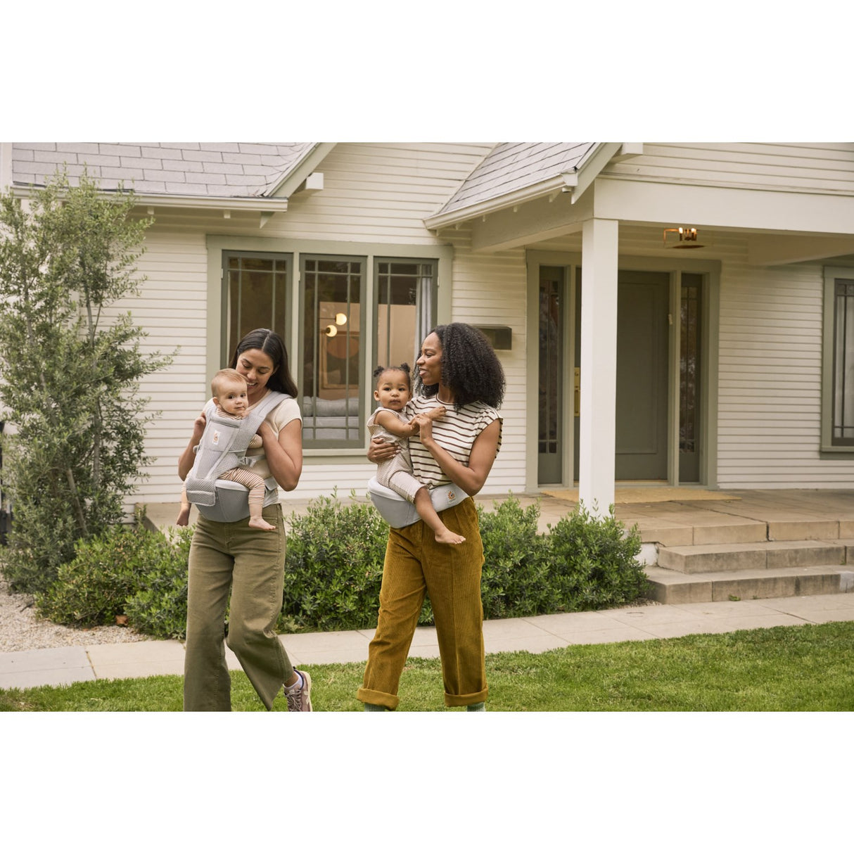 Ergobaby Pearl Grey Lift Hoftesæde