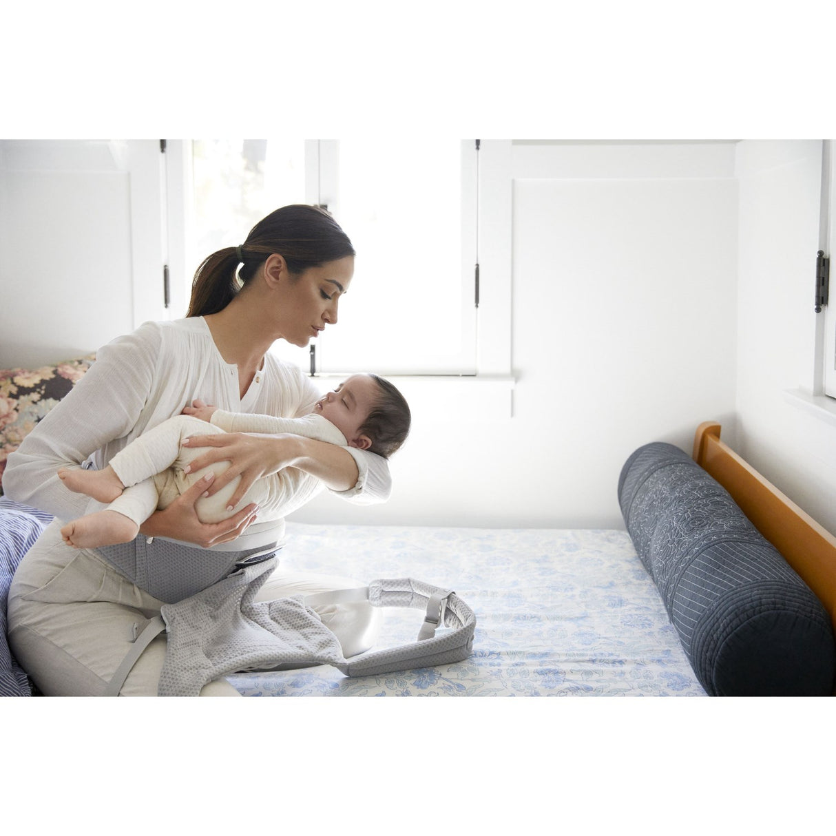 Ergobaby Pearl Grey Lift Hoftesæde