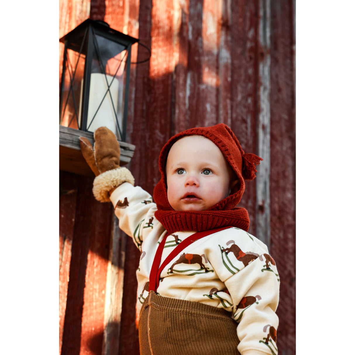 Silly Silas Acorn Brown With Maple Leaf Footed Strømpebukser Christmas Edition