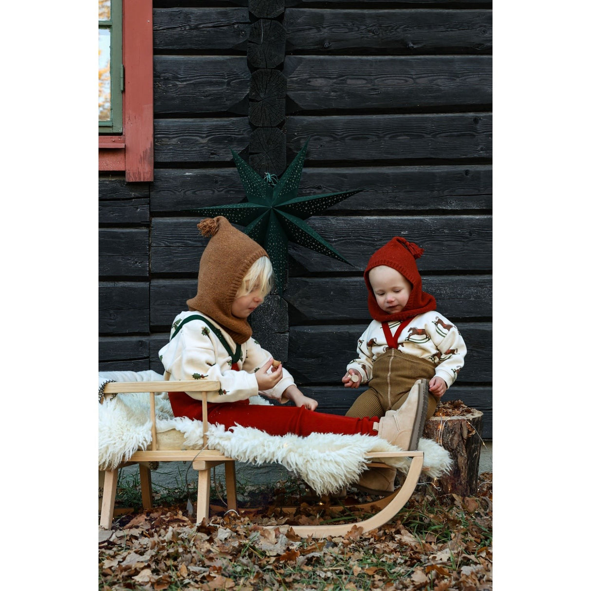 Silly Silas Maple Leaf With Dark Forest Green Footless Strømpebukser Christmas Edition