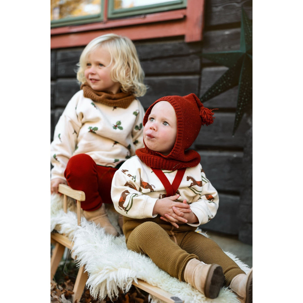 Silly Silas Acorn Brown With Maple Leaf Footless Strømpebukser Christmas Edition