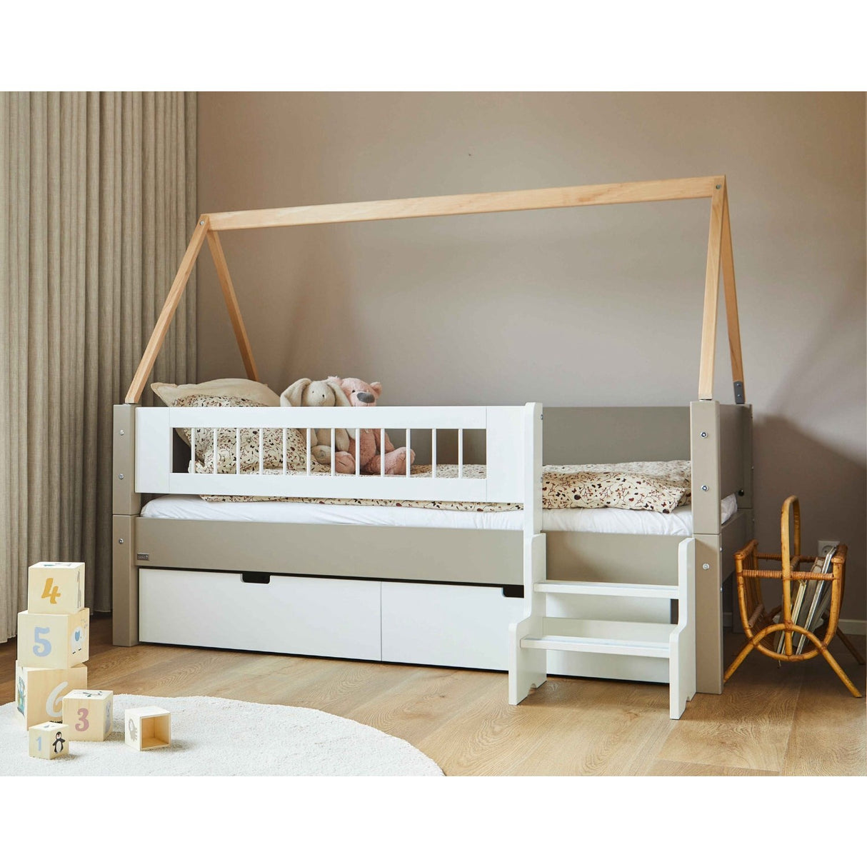 Manis-h Snow White Mimer Børneseng