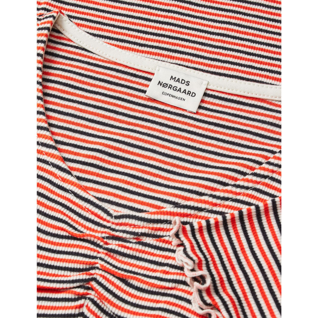 Mads Nørgaard Fiery Red/Vanilla Ice 2X2 Bomuld Stripe Tiki Tee
