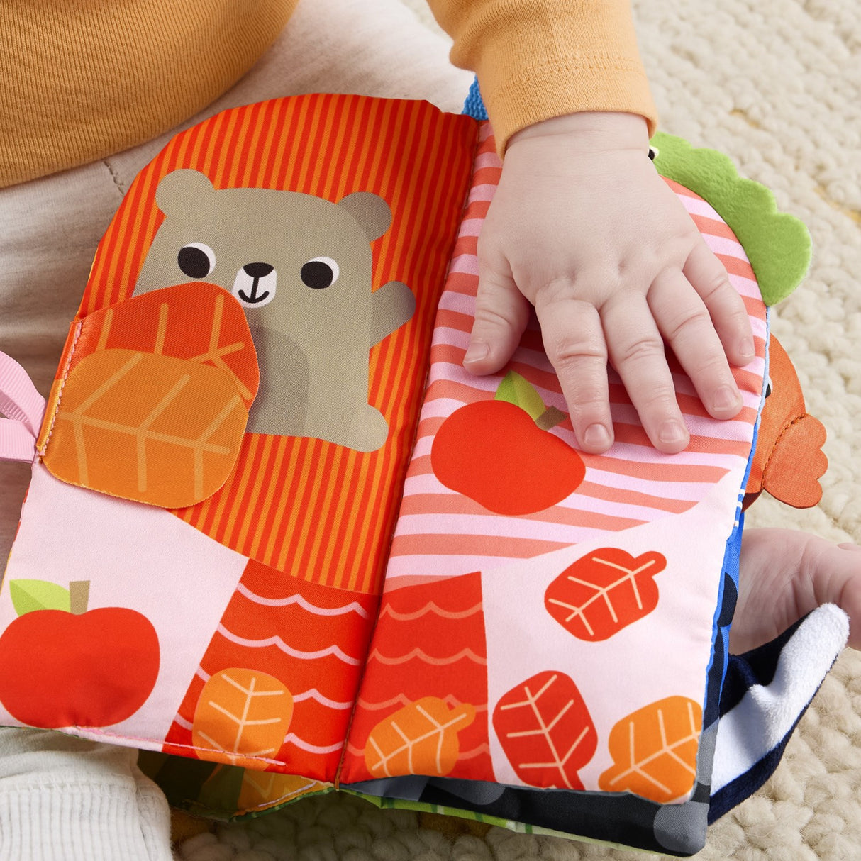 Fisher-Price® Nyfødt Årstider Blød Bog